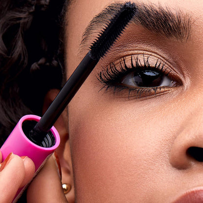 Essence mascara i love extreme + Free Lash Curler Jasmine Beauty
